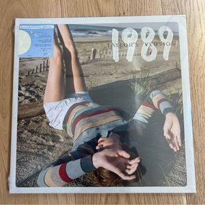 New Taylor Swift 1989 Taylor's Version Sunrise Boulevard Yellow Vinyl Record